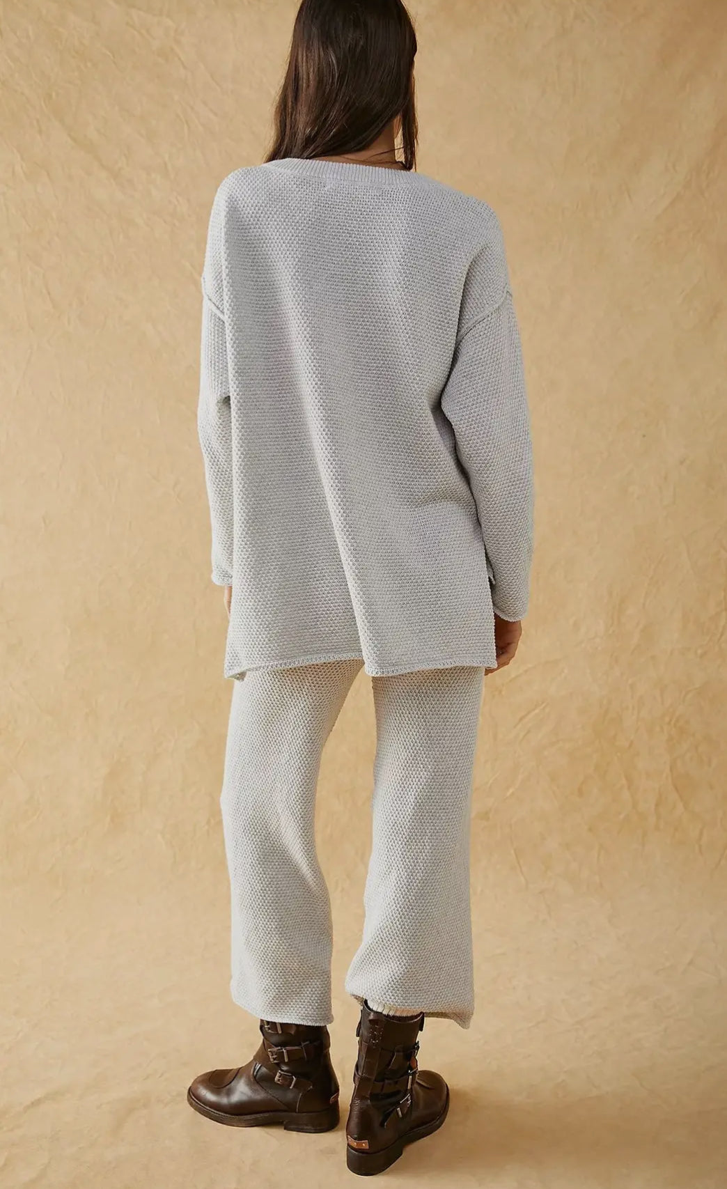 V-Neck Long-Sleeved Knitted
Top&Trousers 2pcs Set