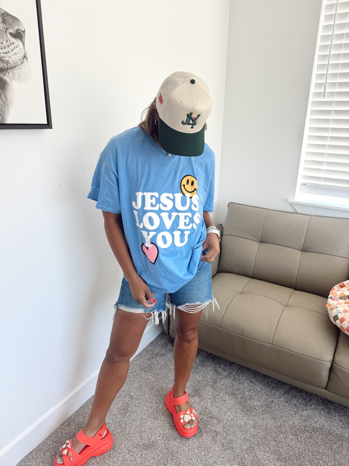 Smile // Jesus Loves You Tee | Blue