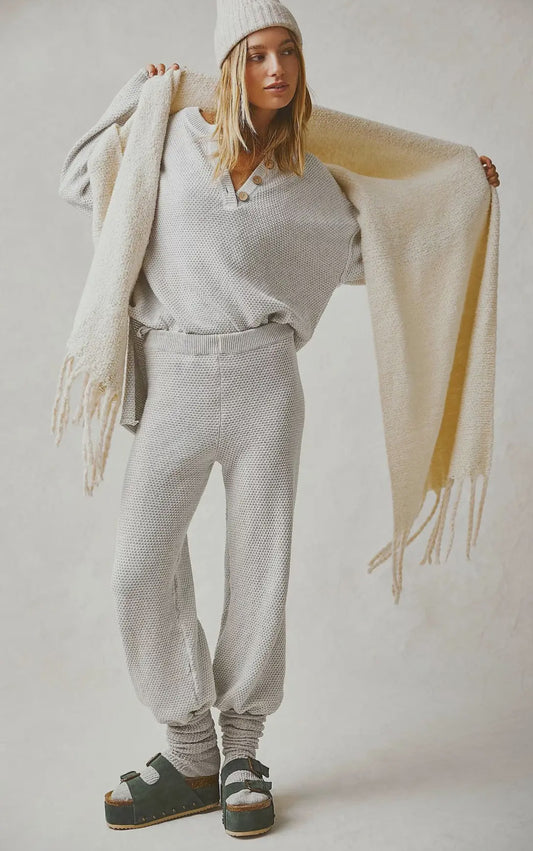 V-Neck Long-Sleeved Knitted
Top&Trousers 2pcs Set
