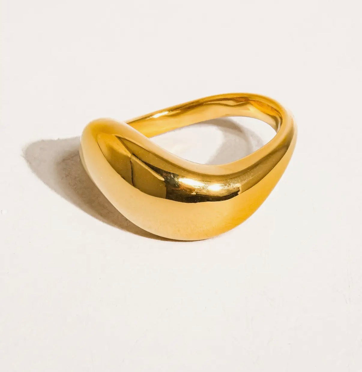 Wavy Band 18K Non Tarnish Ring