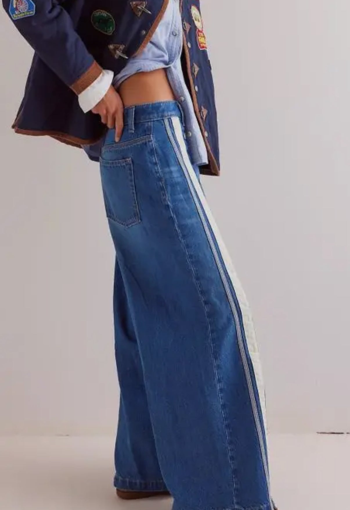 Stylish Retro Slit Color Wide Leg Jeans