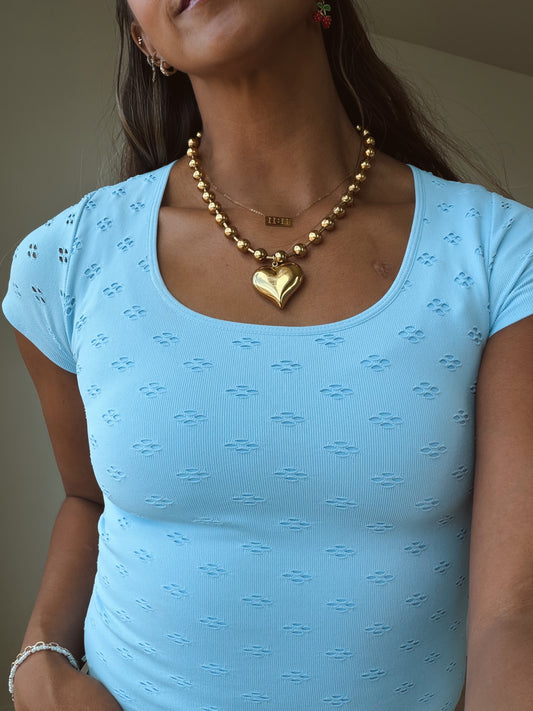 Seamless Eyelet Round Neck Short Sleeve Top || powder blue